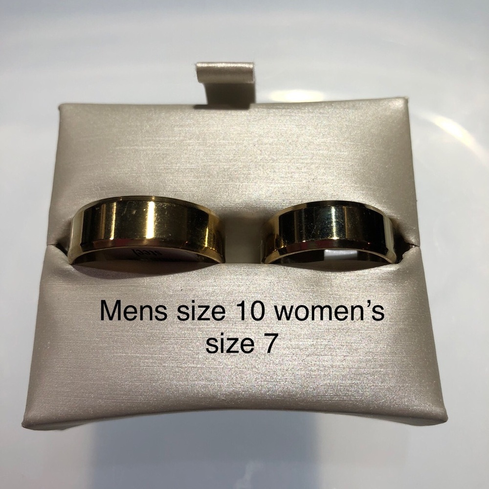 Stainless steel wedding ring set brand new lifetime wear NO TARNISH .